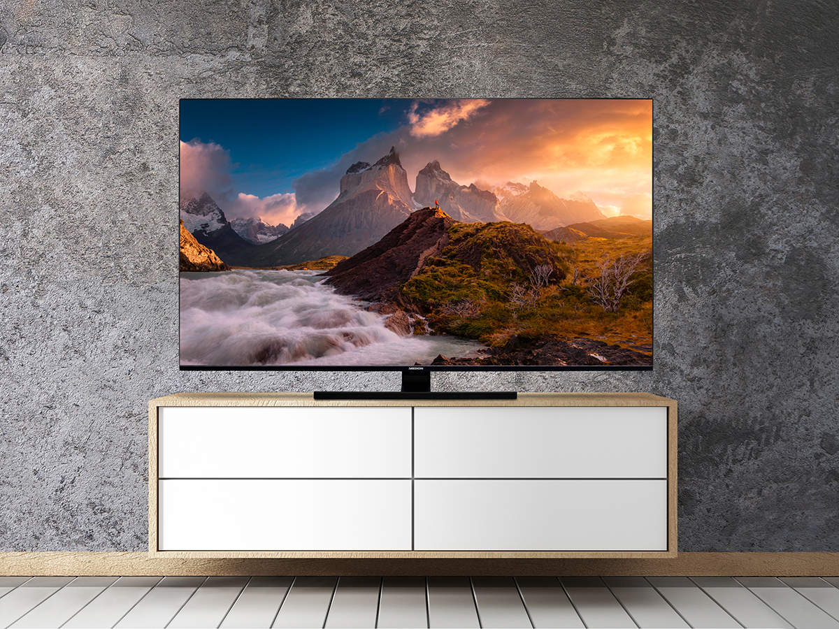 MEDION-AG_MEDION-LIFE-X15552-QLED-Smart-TV_2_1200x900px.jpg