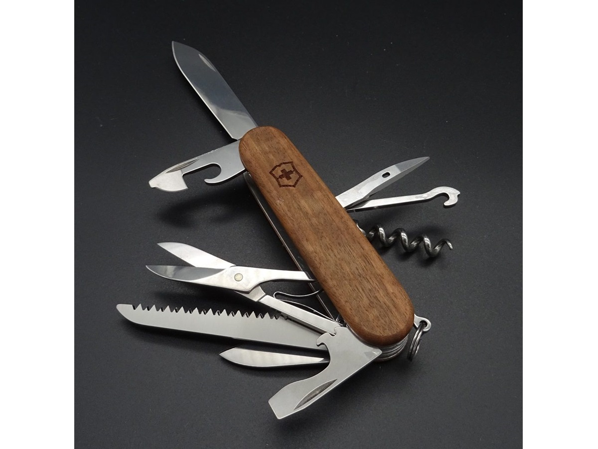 Victorinox-Huntsman-Wood-Taschenmesser-04571